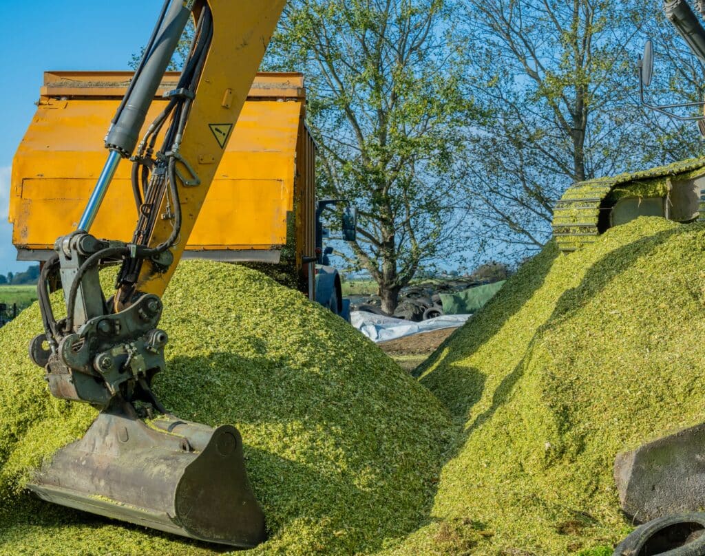 Landwirtschaftliche Maschinen in Aktion