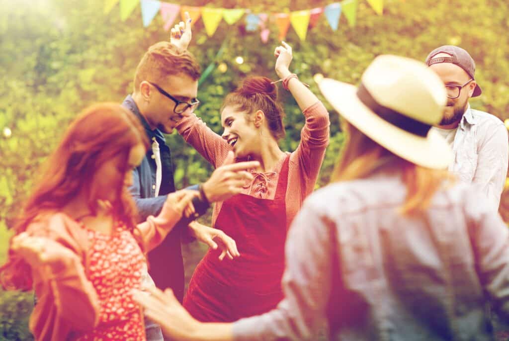 Stehtisch - Gartenparty mit Tanz