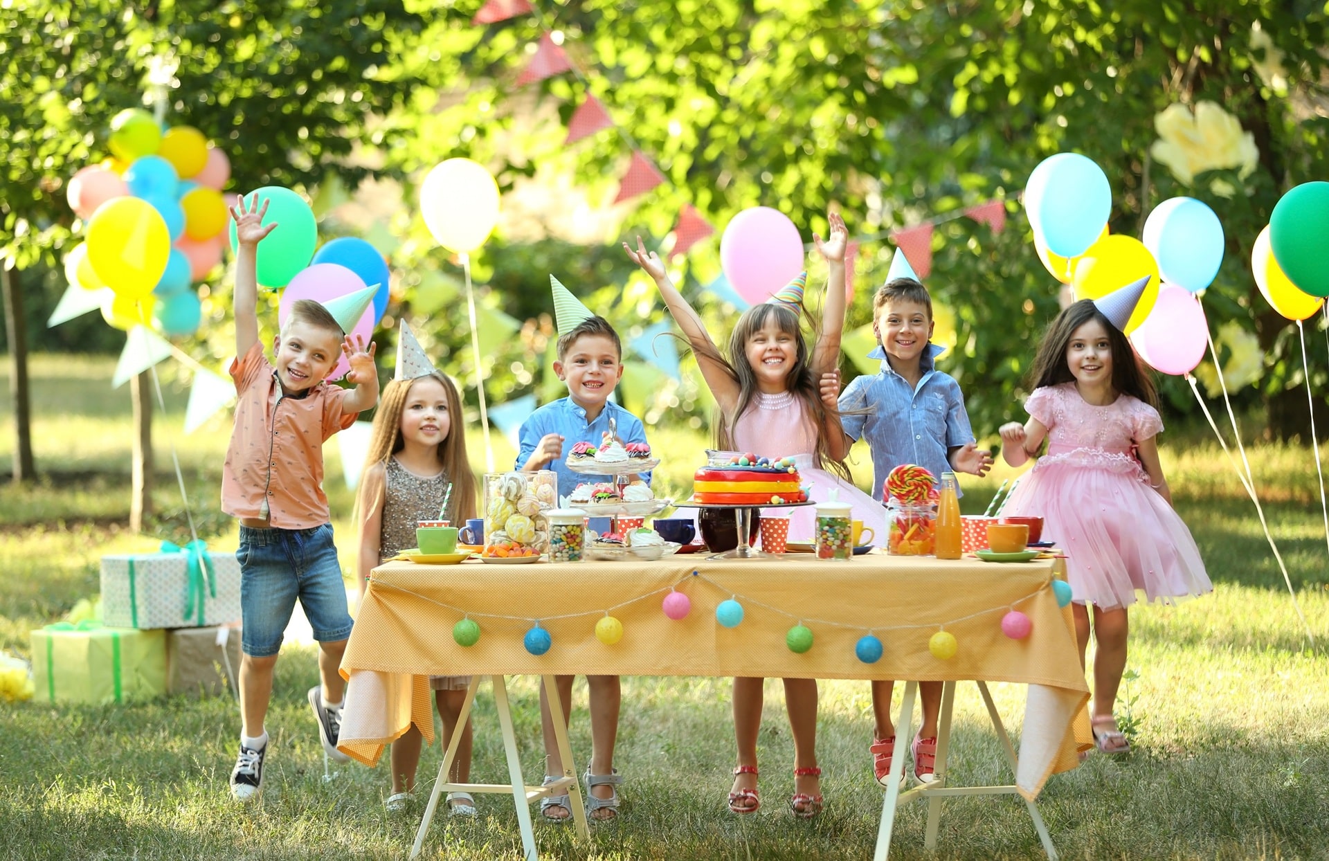 Stehtisch - Kindergeburtstag im Garten